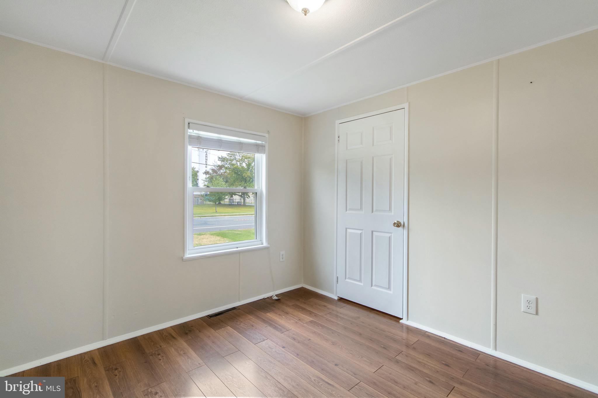 375 Harding Highway Carneys Point, NJ 08069 - Photo 11 of 13 Bedroom 3