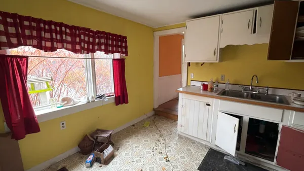 $155,000 | 5 Liberty Street, Ellsworth, ME 04605