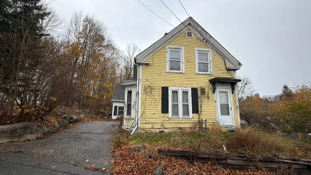 $155,000 | 5 Liberty Street, Ellsworth, ME 04605