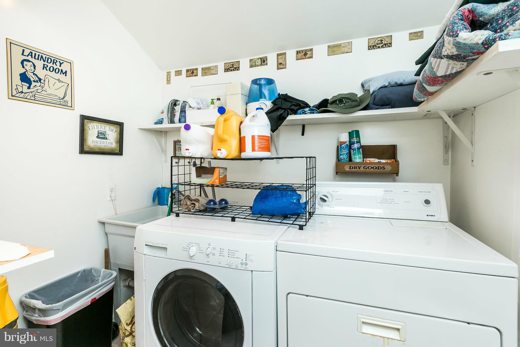 2907 Weisman Road Silver Spring, MD 20902 - Photo 24 of 30 a utility room with dryer and washer