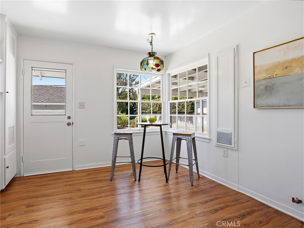 521 Bethany Road Burbank, CA 91504 - Photo 8 of 50 Kitchen