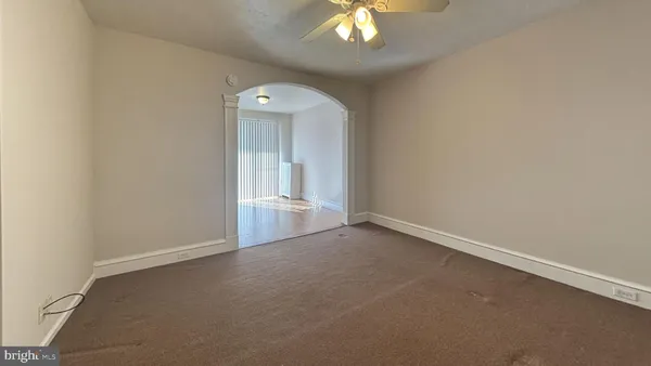 an empty room with a empty space