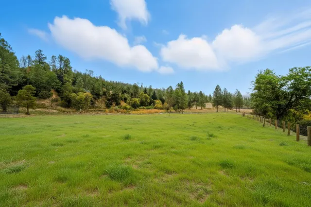 $779,000 | 7848 Rush Creek Road, Lewiston, CA 96052