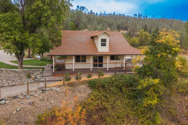 $779,000 | 7848 Rush Creek Road, Lewiston, CA 96052