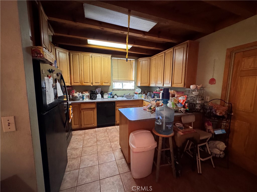 4582 Ashworth Road Mariposa, CA 95338 - Photo 10 of 10 a kitchen with lots of counter top space
