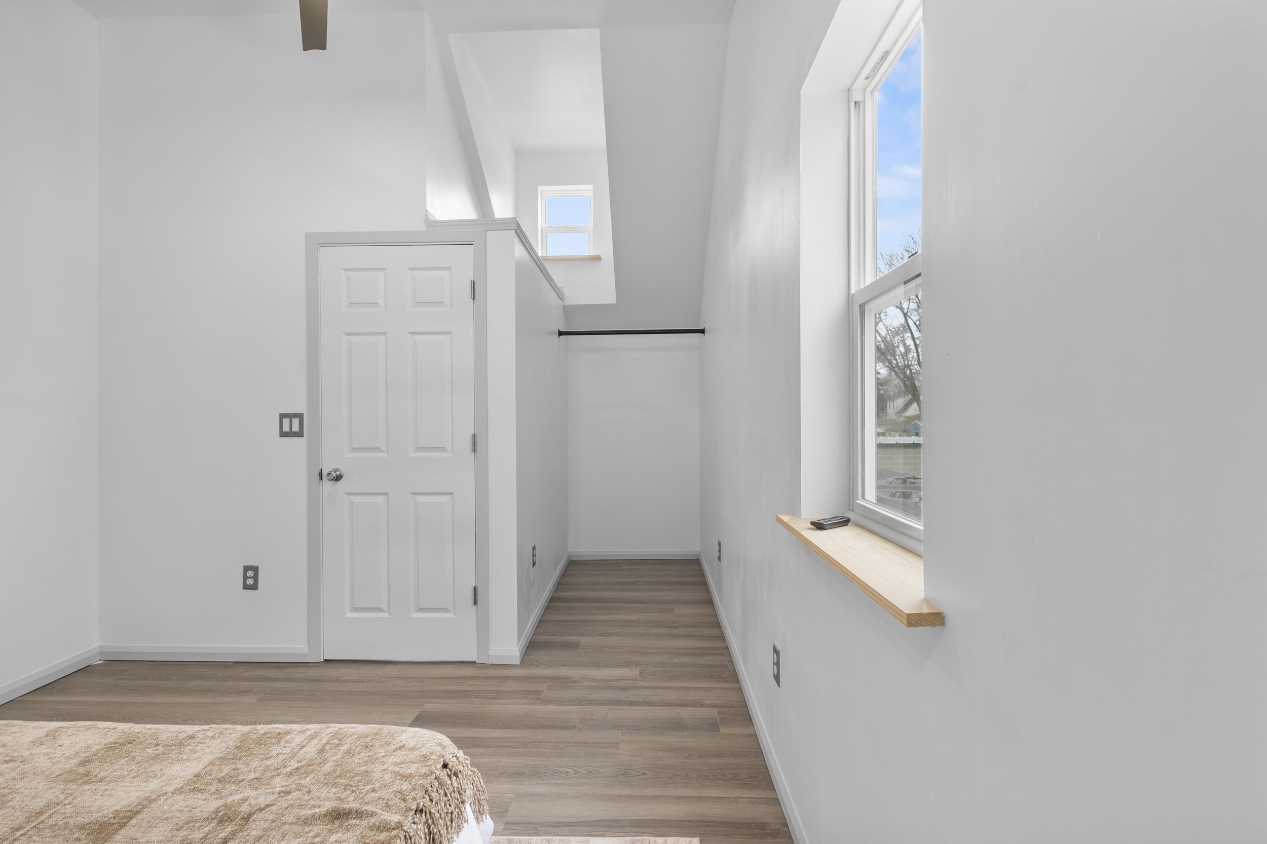 1317 Everett Street Madison, WI 53704 - Photo 14 of 31