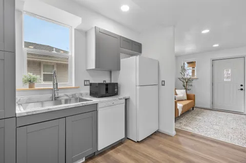 $370,000 | 1317 Everett Street, Madison, WI 53704
