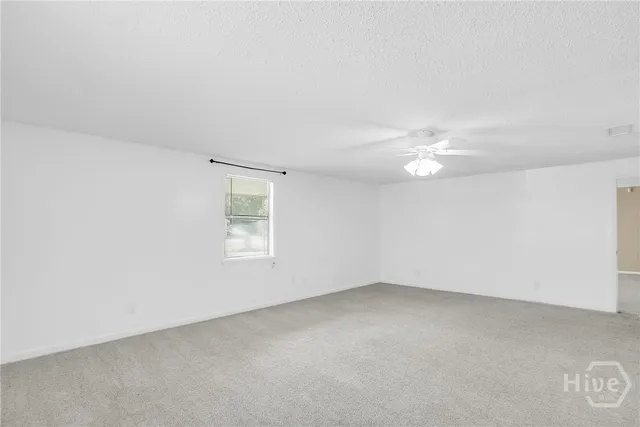 $2,400 | 2222 Bacon Park Drive, Savannah, GA 31406