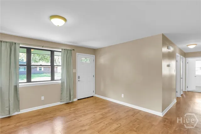 $2,400 | 2222 Bacon Park Drive, Savannah, GA 31406