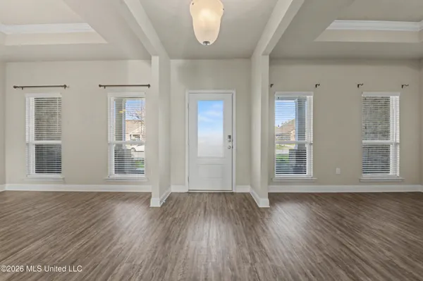 $2,650 | 10423 Autumn Drive, Gulfport, MS 39503