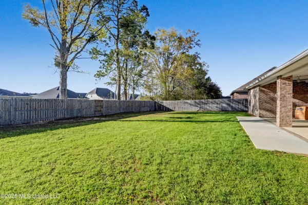 $2,650 | 10423 Autumn Drive, Gulfport, MS 39503