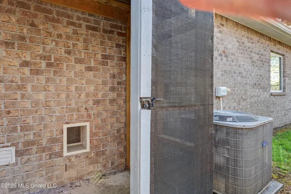 $2,650 | 10423 Autumn Drive, Gulfport, MS 39503
