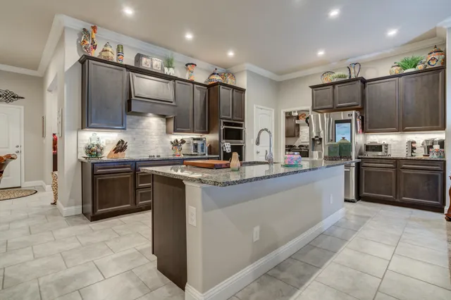 $385,000 | 9801 Valencia Avenue, Lubbock, TX 79424