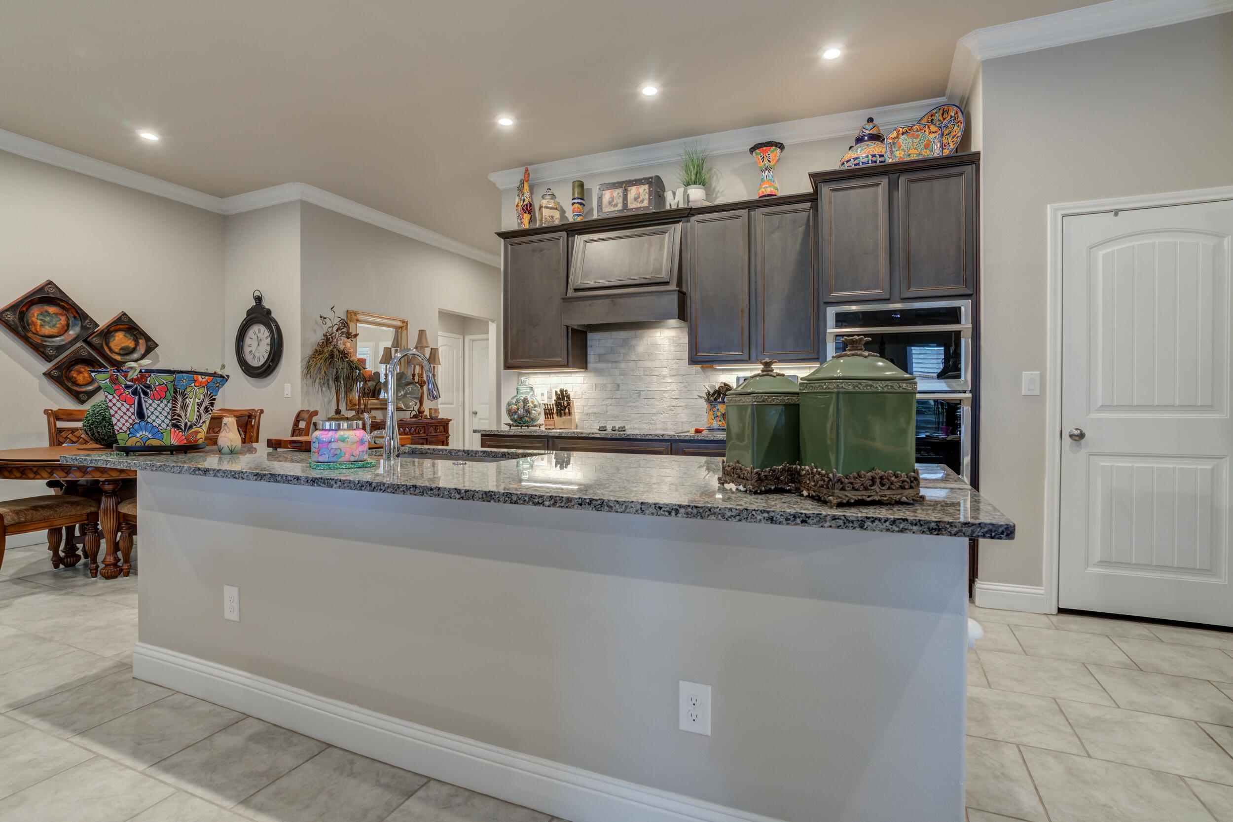 9801 Valencia Avenue Lubbock, TX 79424 - Photo 18 of 67 DSC09298_299_300_301_302