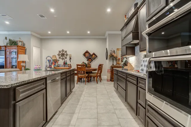 $385,000 | 9801 Valencia Avenue, Lubbock, TX 79424