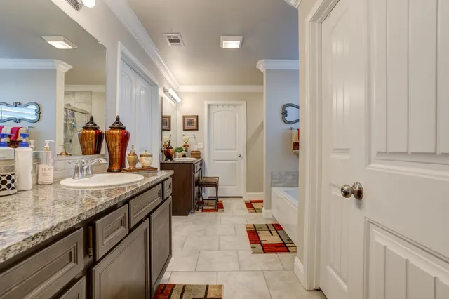 $385,000 | 9801 Valencia Avenue, Lubbock, TX 79424