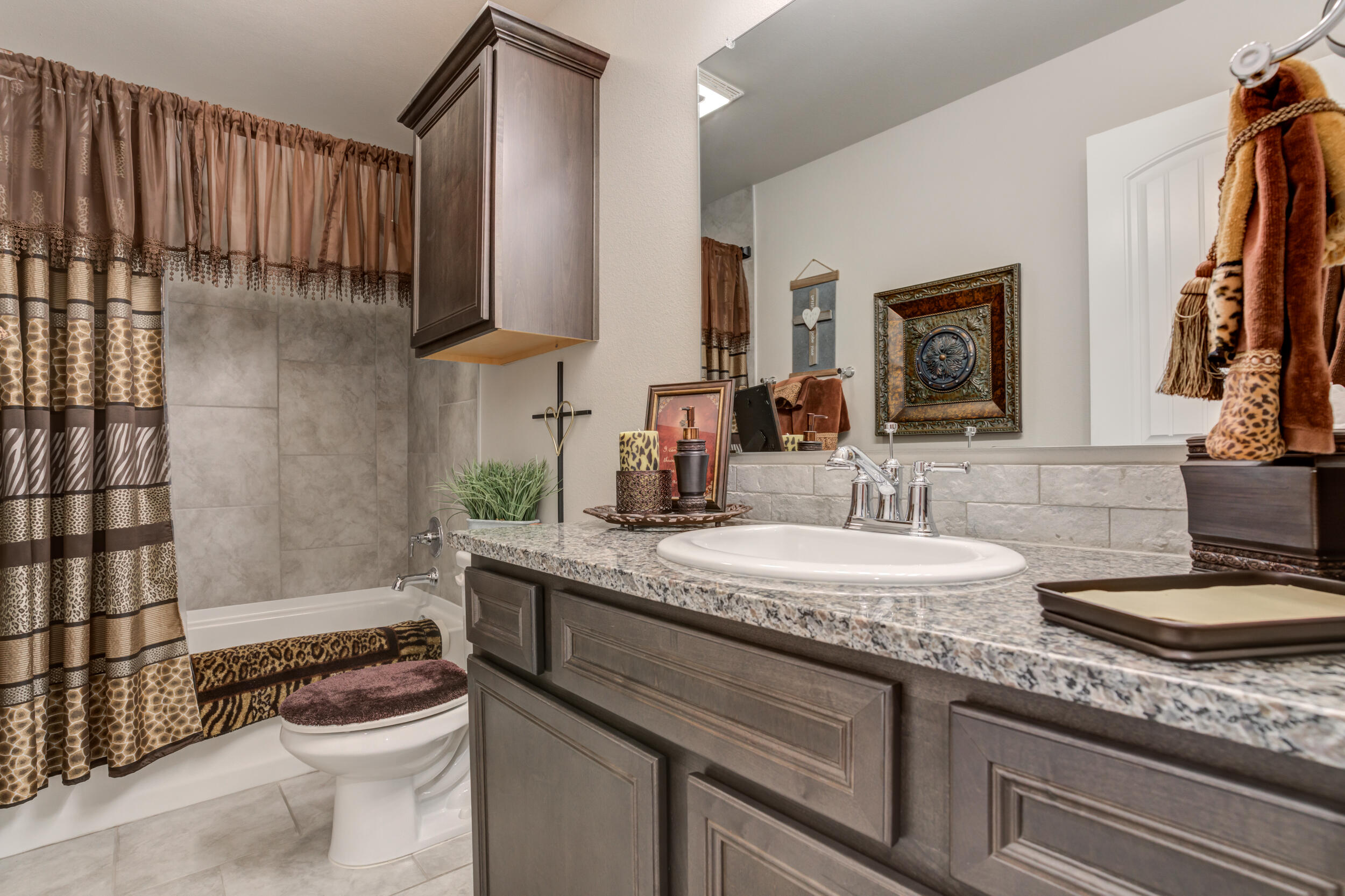 9801 Valencia Avenue Lubbock, TX 79424 - Photo 50 of 67 DSC09138_39_40_41_42