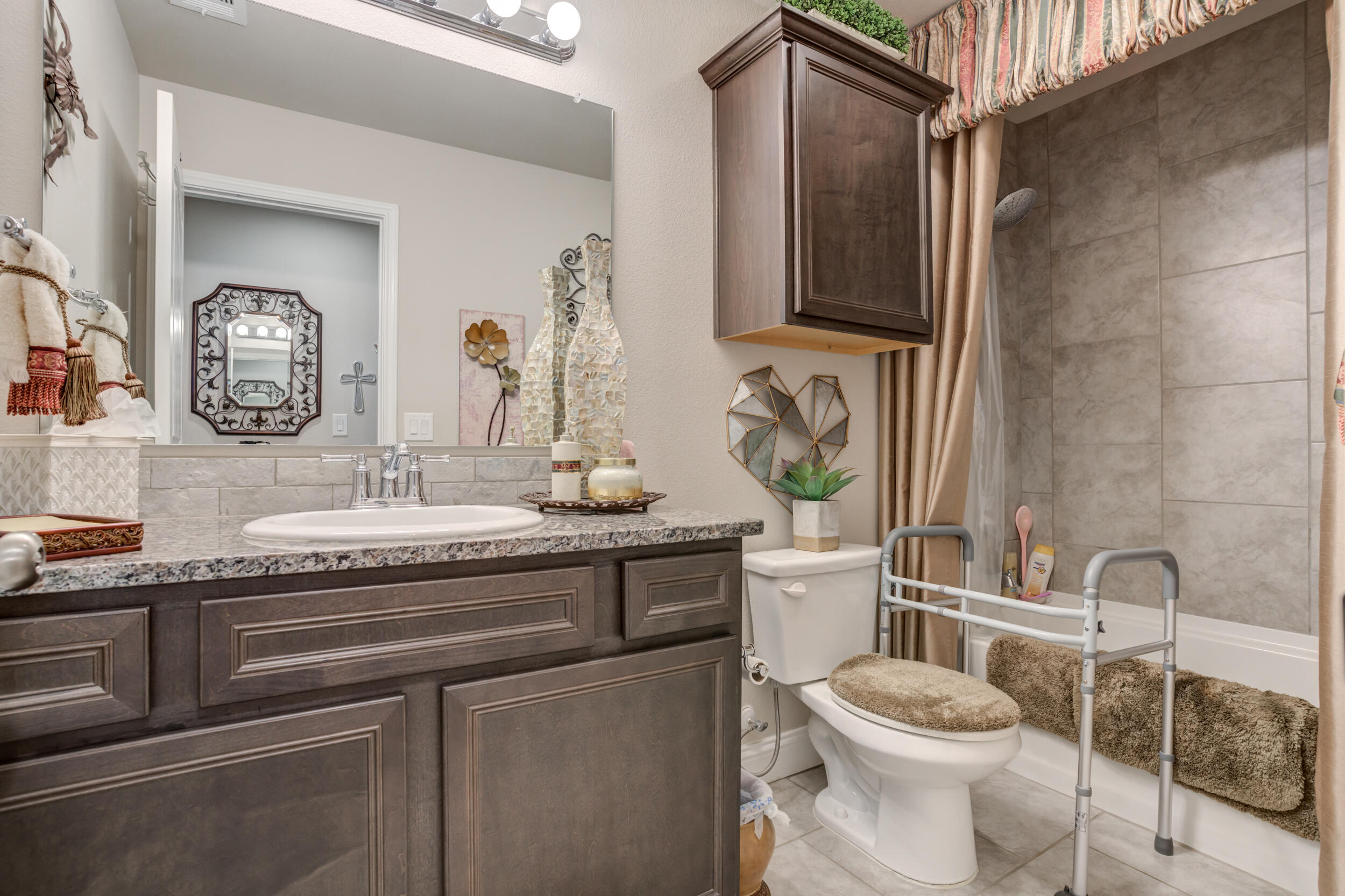 9801 Valencia Avenue Lubbock, TX 79424 - Photo 53 of 67 DSC09153_4_5_6_7