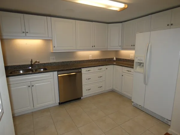 $3,450 | 380 Place Lane, Unit 380, Woburn, MA 01801