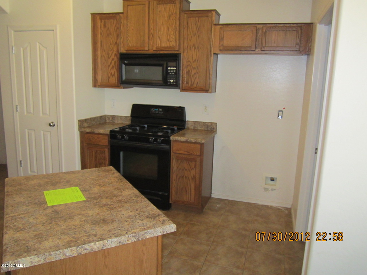 10202 West Payson Road Tolleson, AZ 85353 - Photo 7 of 21 Kitchen (3)