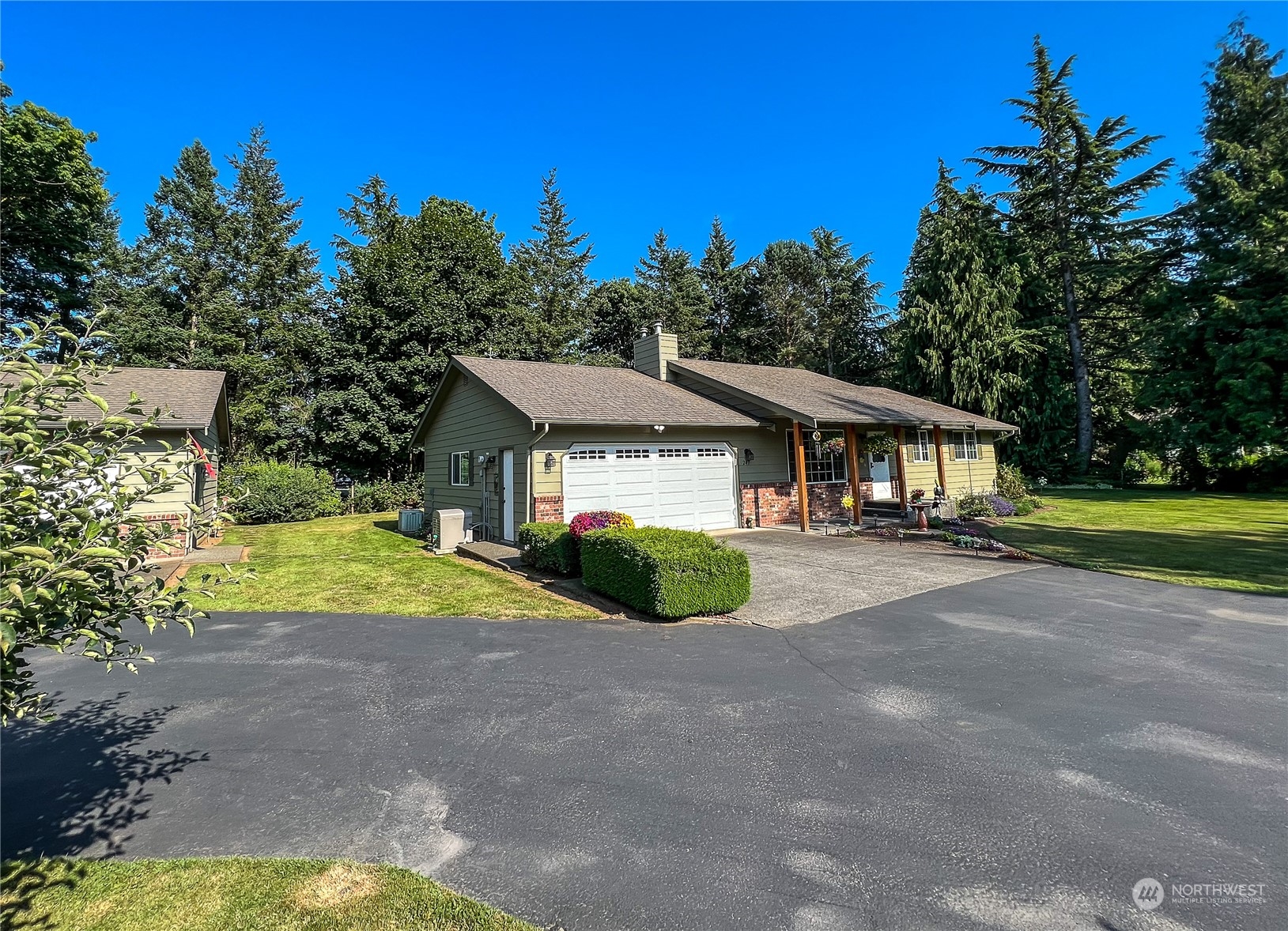 247 West Bartlett Road Lynden, WA 98264 - Photo 3 of 26 a view of outdoor space yard and garage