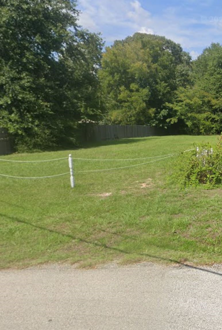 1222 Parkman Street Lufkin, TX 75901 - Photo 2 of 5