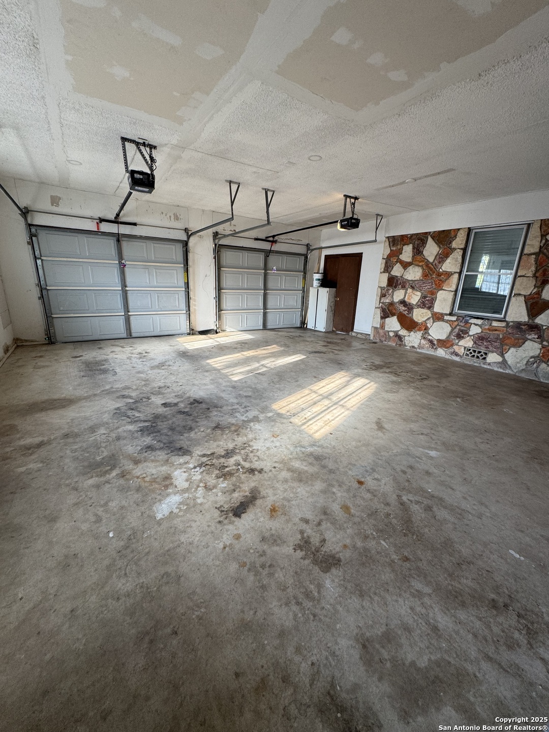 1240 Rice Road San Antonio, TX 78220 - Photo 45 of 45 a view of a garage