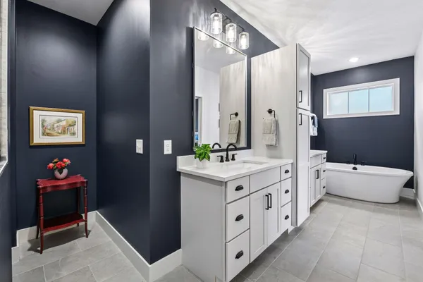 $790,000 | 4052 Vista View Drive, Chaska, MN 55318