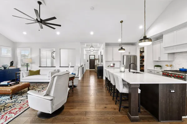 $790,000 | 4052 Vista View Drive, Chaska, MN 55318