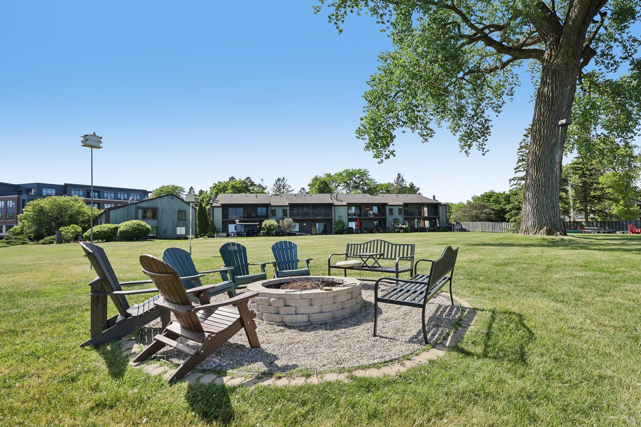2843 Century Harbor Road, Unit 4 Middleton, WI 53562 - Photo 33 of 46