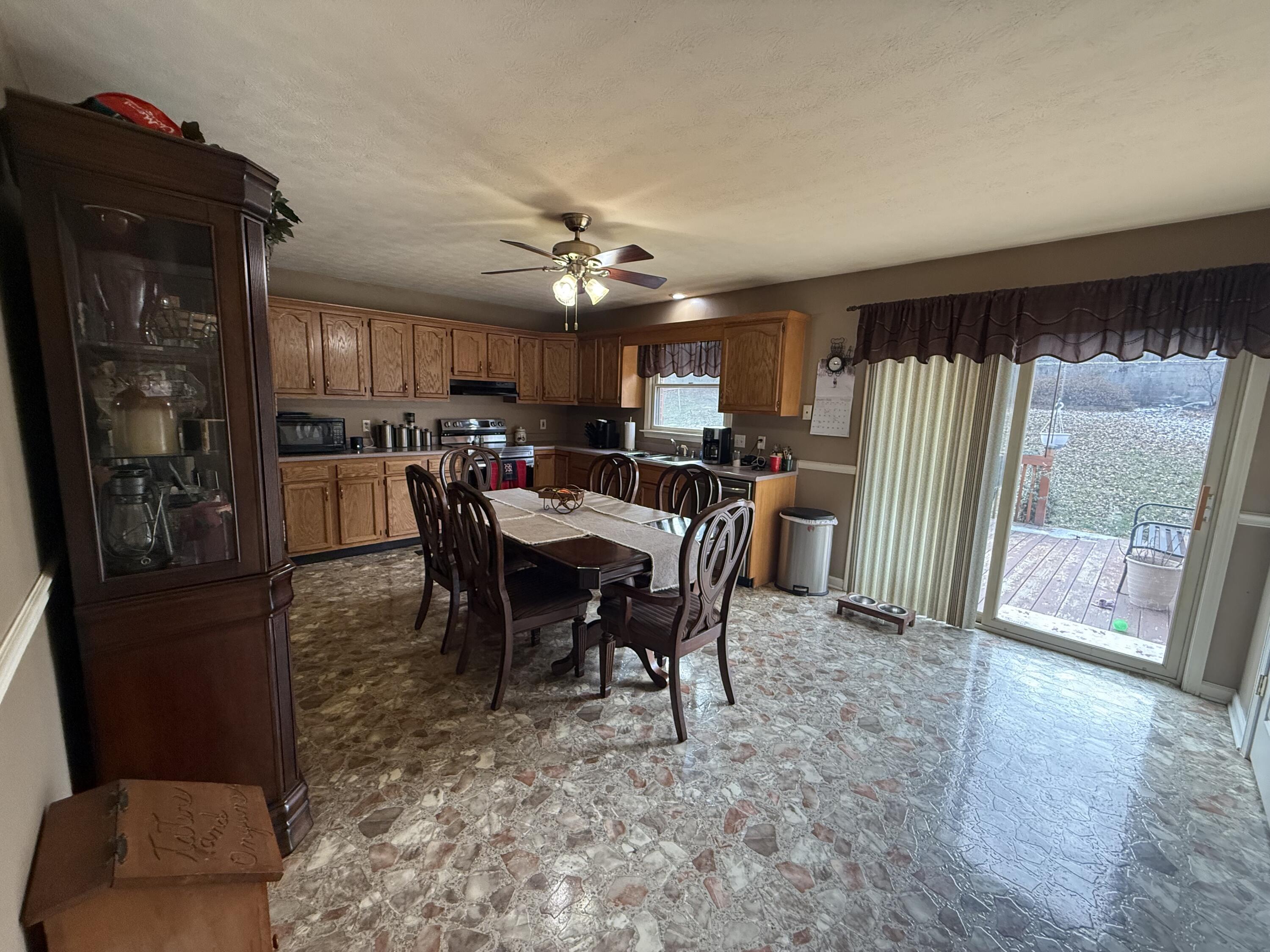 117 Robin Road Nicholasville, KY 40356 - Photo 5 of 36 IMG_3387