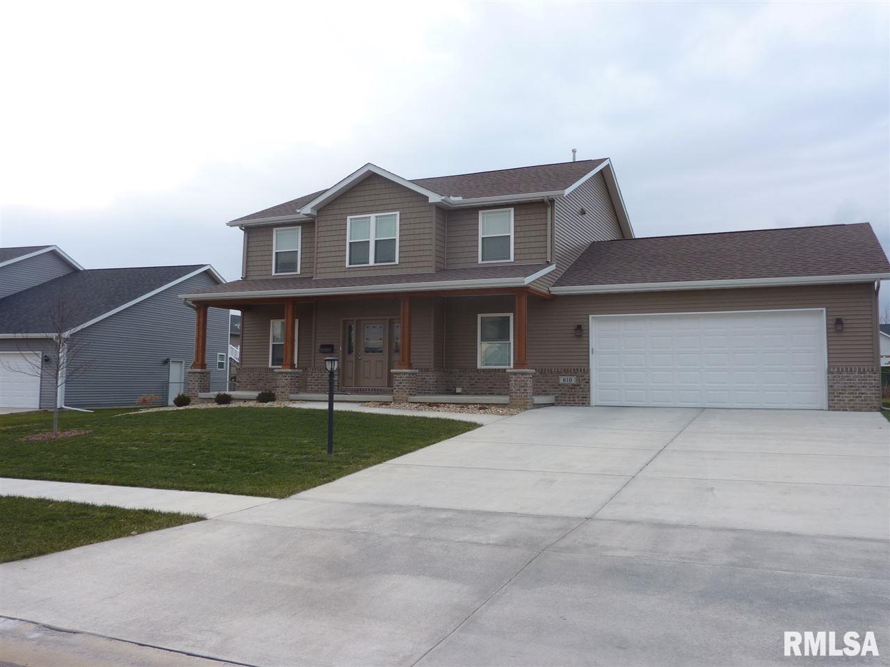 910 Devonshire Road Washington, IL 61571 - Photo 1 of 36 Gallery Image 1