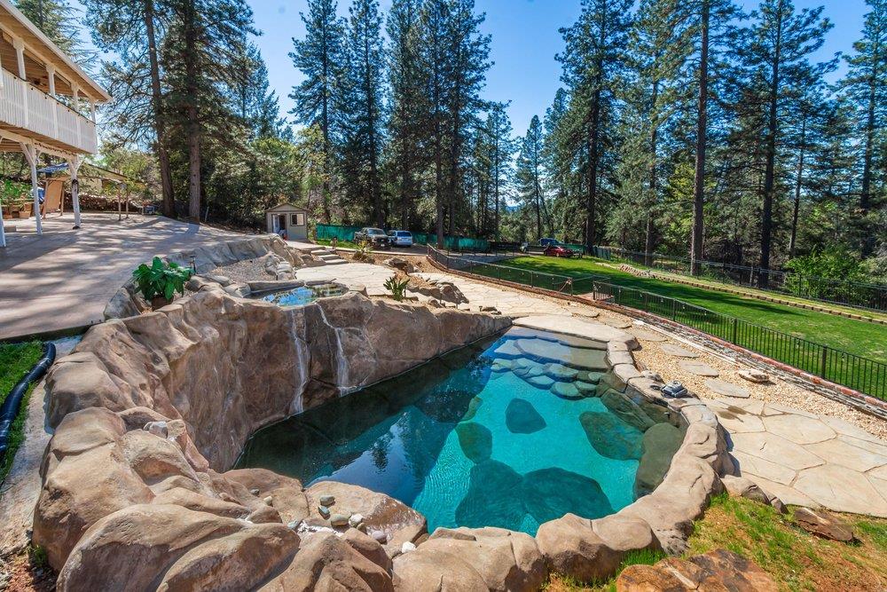 23870 Tokayana Way Colfax, CA 95713 - Photo 14 of 93 a view of a backyard with plants