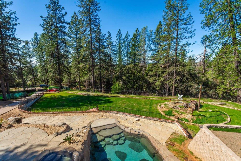 23870 Tokayana Way Colfax, CA 95713 - Photo 61 of 93 a view of a park with large trees