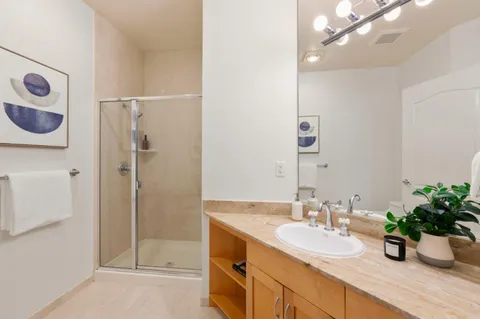 $1,465,000 | 107 El Camino Real, Unit 104, Burlingame, CA 94010