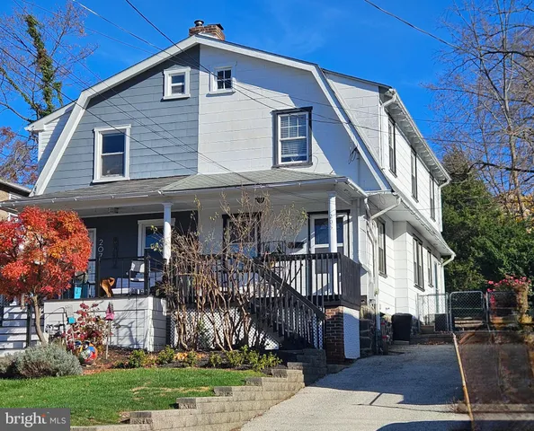 $537,000 | 205 North Aberdeen Avenue, Wayne, PA 19087