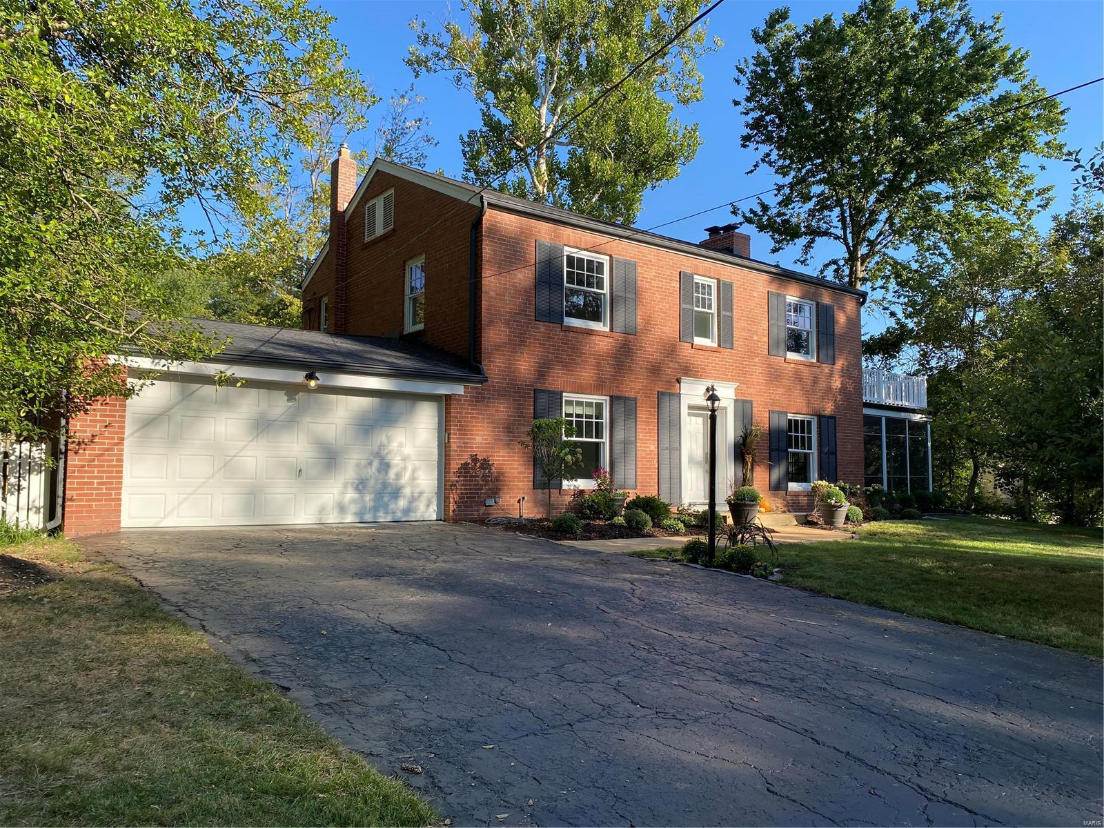 6 Daniel St. Louis, MO 63124 - Photo 1 of 10