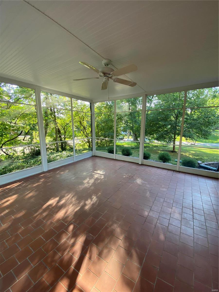 6 Daniel St. Louis, MO 63124 - Photo 5 of 10