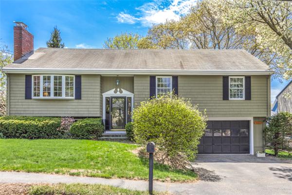 8 Pitman Road Marblehead, MA 01945 - Photo 1 of 28 Gallery Image 1
