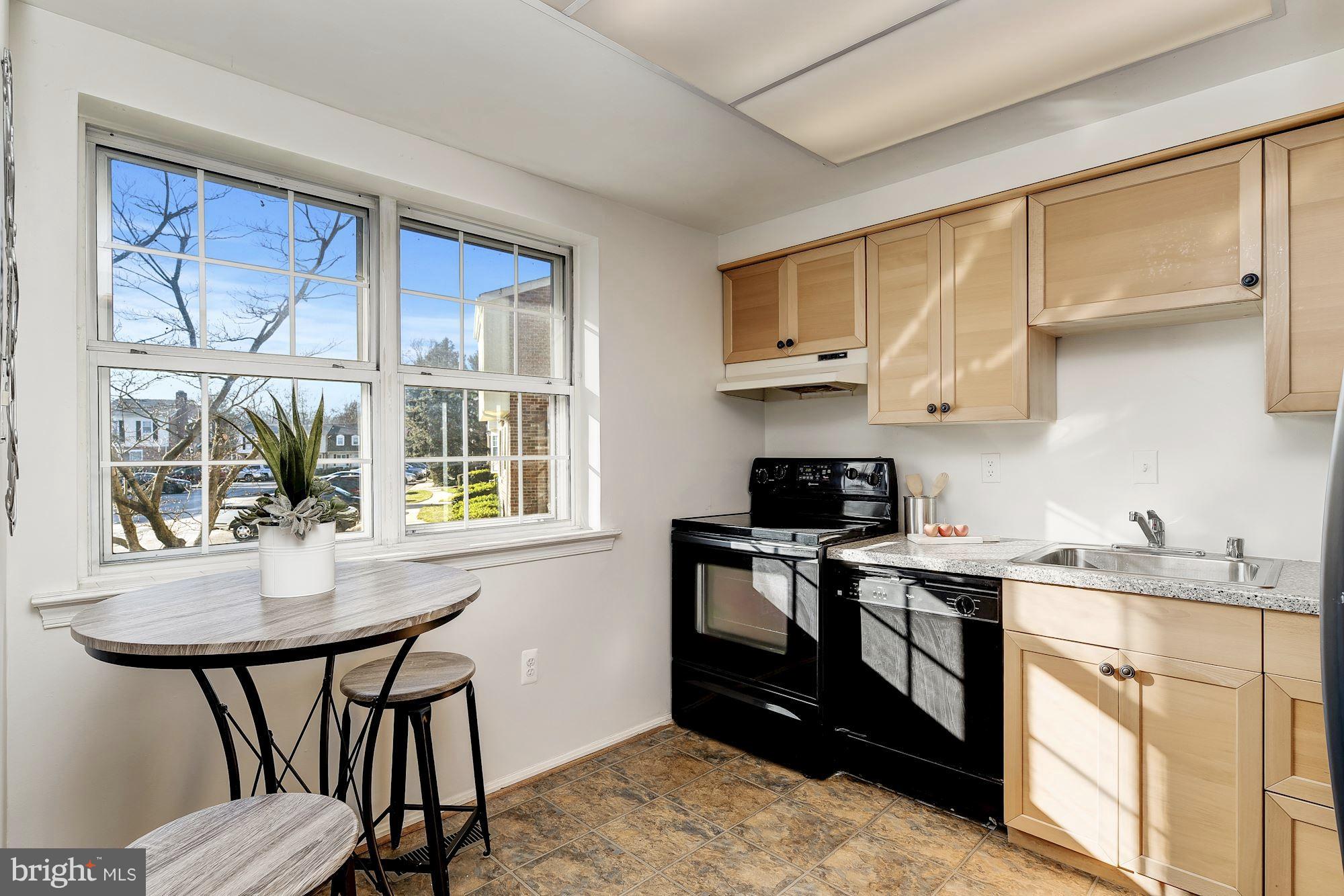 3804 Tremayne Terrace Silver Spring, MD 20906 - Photo 5 of 21 Kitchen