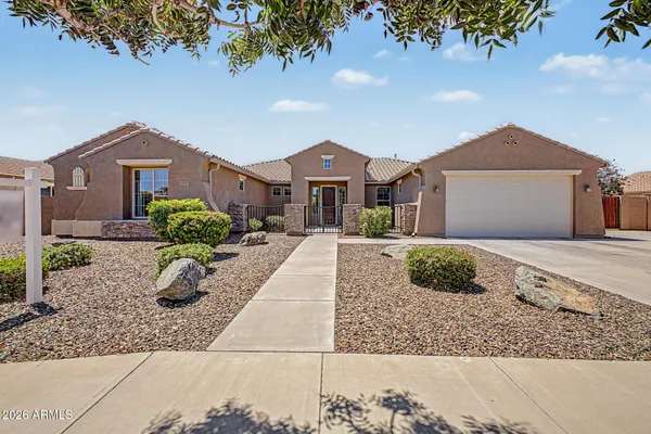 $899,900 | 19293 East Spyglass Boulevard, Queen Creek, AZ 85142