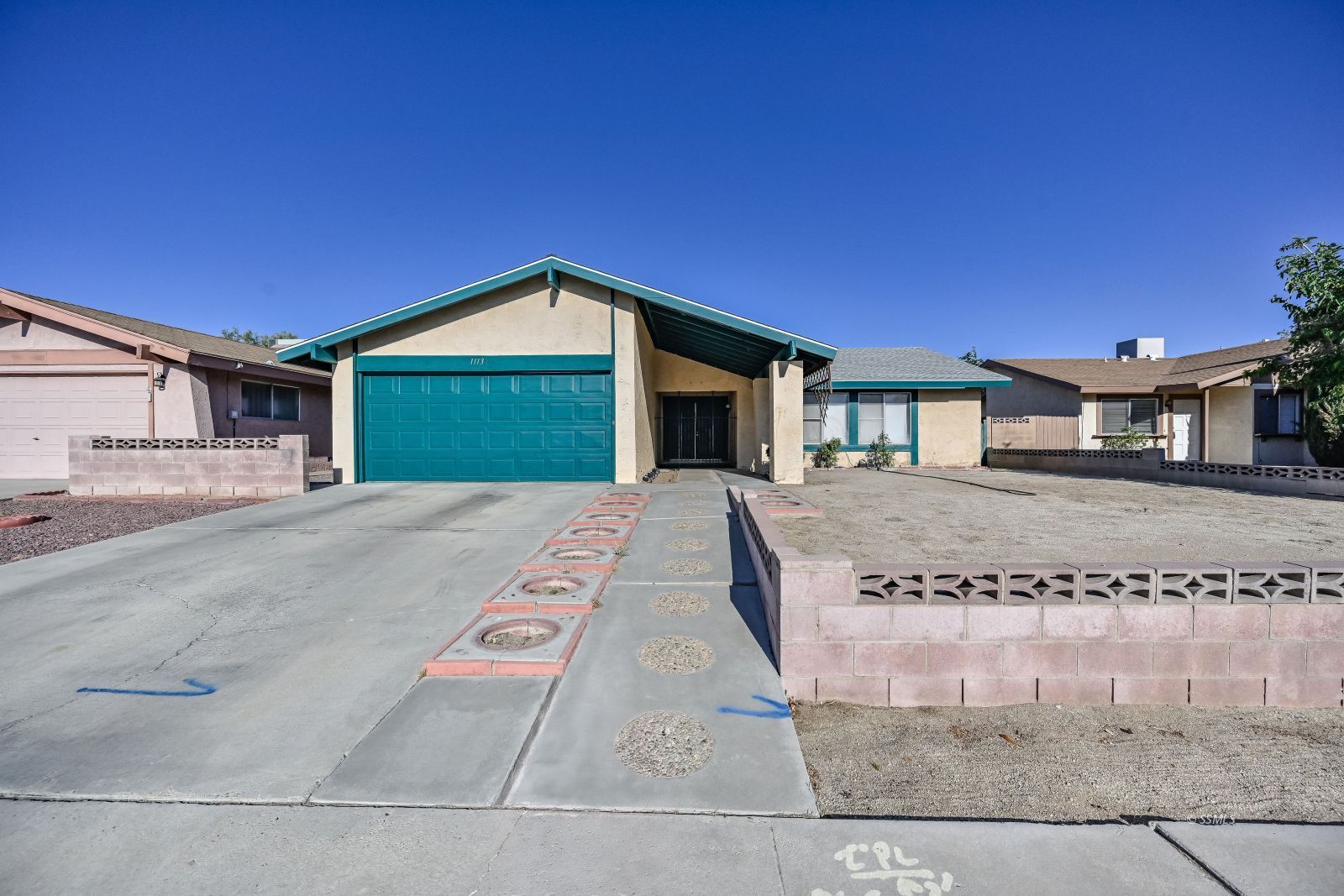 1113 North Sierra View Street Ridgecrest, CA 93555 - Photo 3 of 45