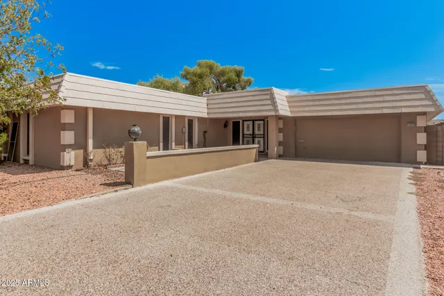 $479,900 | 15825 North 110th Avenue, Sun City, AZ 85351