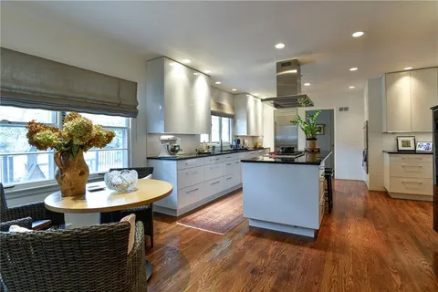 $1,295,000 | 1240 West 64th Terrace, Kansas City, MO 64113