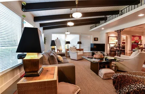 $1,295,000 | 1240 West 64th Terrace, Kansas City, MO 64113