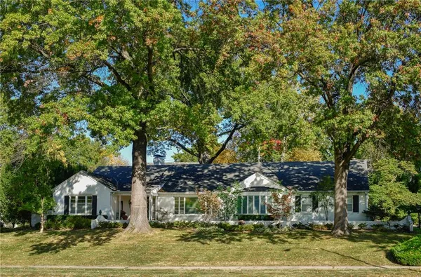 $1,295,000 | 1240 West 64th Terrace, Kansas City, MO 64113
