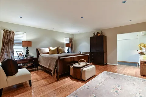 $1,295,000 | 1240 West 64th Terrace, Kansas City, MO 64113