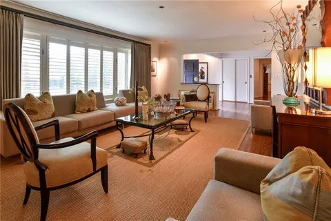 $1,295,000 | 1240 West 64th Terrace, Kansas City, MO 64113