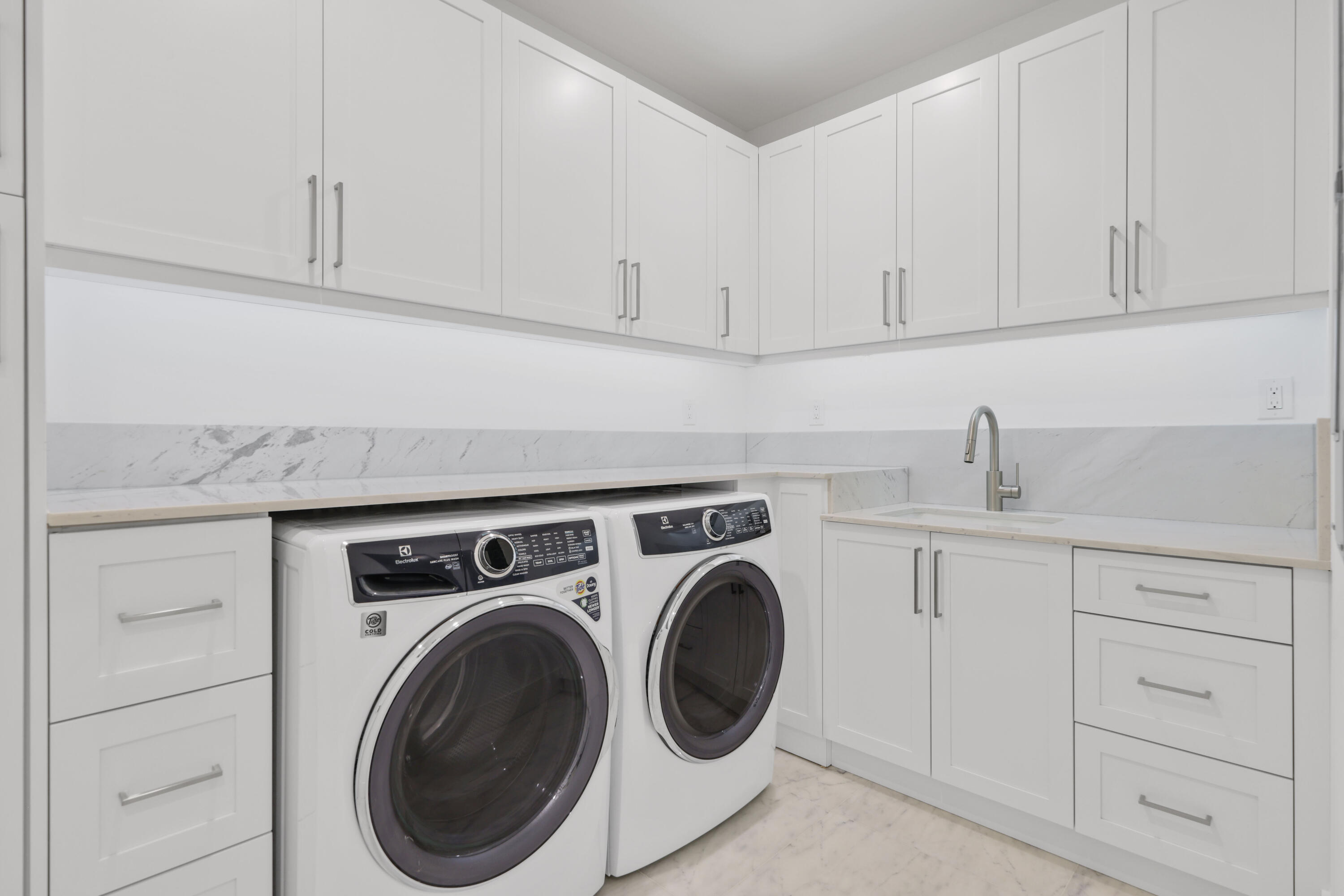 1211 Gulfstream Way Singer Island, FL 33404 - Photo 48 of 54 1211 Gulfstream Way - 29.jpg-FULL