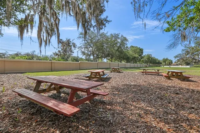 a view of a tennis court